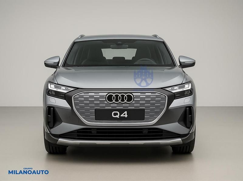 Usata Audi Q4 e-tron Ambiente 210 kW (286 CV) 2025 Grigio SUV