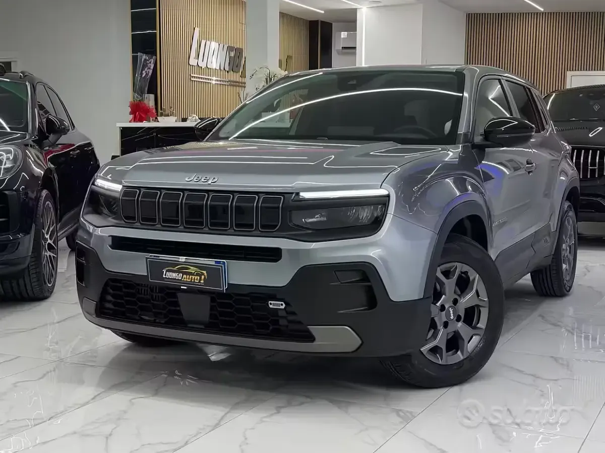 Usata Jeep Avenger Summit 101 CV (74 kW) 2023 Grigio SUV