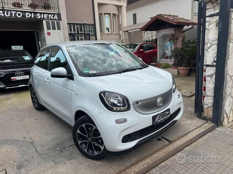 Usata Smart ForFour Passion 70 CV (51 kW) 2016 Bianco Utilitaria