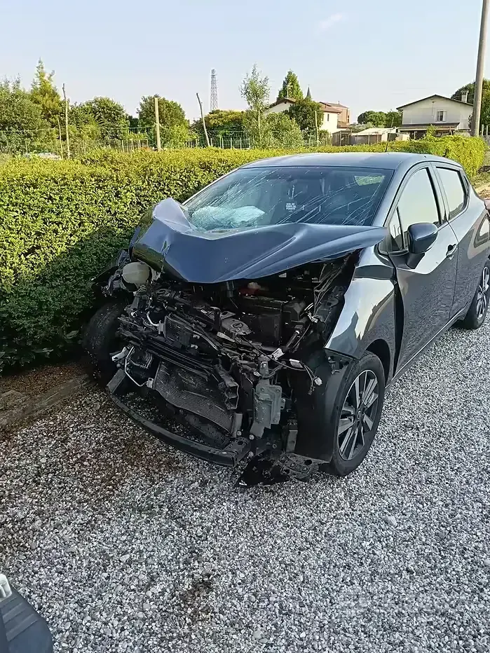 Usata Nissan Micra 90 CV (66 kW) 2017 Grigio Utilitaria
