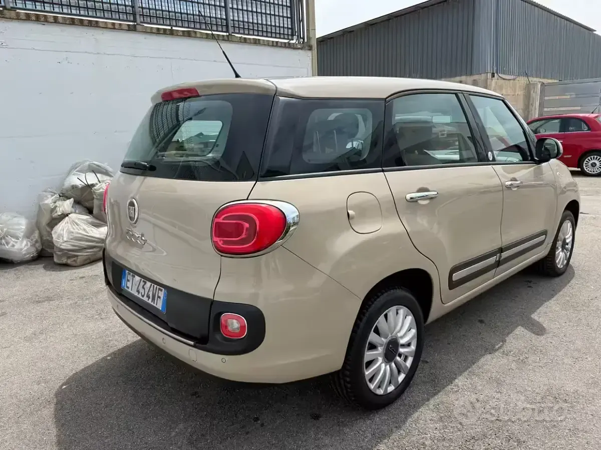 Usata Fiat 500L Living 80 CV (58 kW) 2014 Beige Monovolume