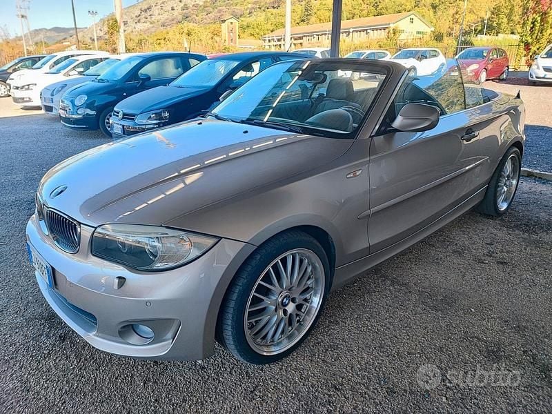 Usata BMW 118 Cabriolet 143 CV (105 kW) 2011 Grigio Cabrio