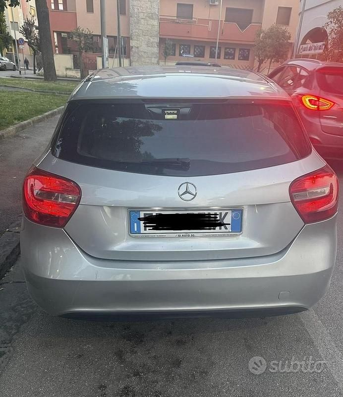 Occasion Mercedes A180 109 ch (80 kW) 2016 Gris Berline