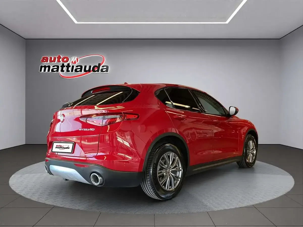 Usata Alfa Romeo Stelvio Executive 180 CV (132 kW) 2018 Rosso SUV
