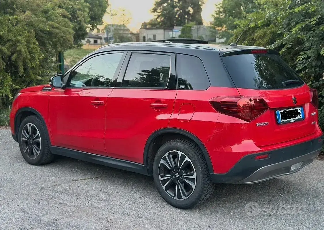 Usata Suzuki Vitara 140 CV (102 kW) 2019 Rosso SUV