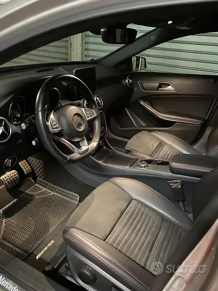 Usata Mercedes 200 136 CV (100 kW) 2017 Berlina