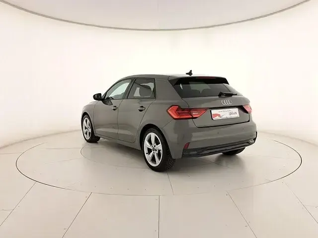 Usata Audi A1 Sportback Admired 150 CV (110 kW) 2025 Grigio chronos metallizzato Utilitaria