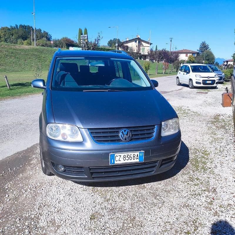 Grigio Usata 2005 VW Touran Trendline Monovolume | 1600 € (Ottimo prezzo) - Immagine 1/4