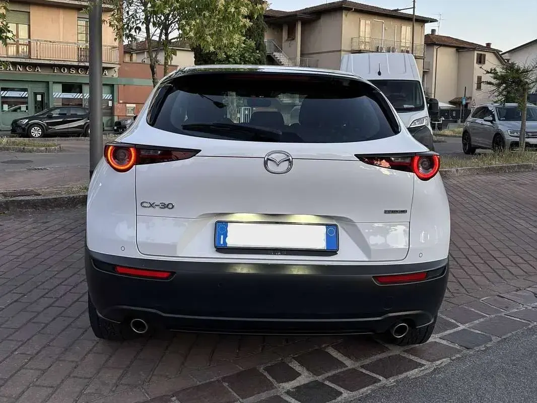 Usata Mazda CX-30 Evolve 122 CV (89 kW) 2022 Bianco SUV