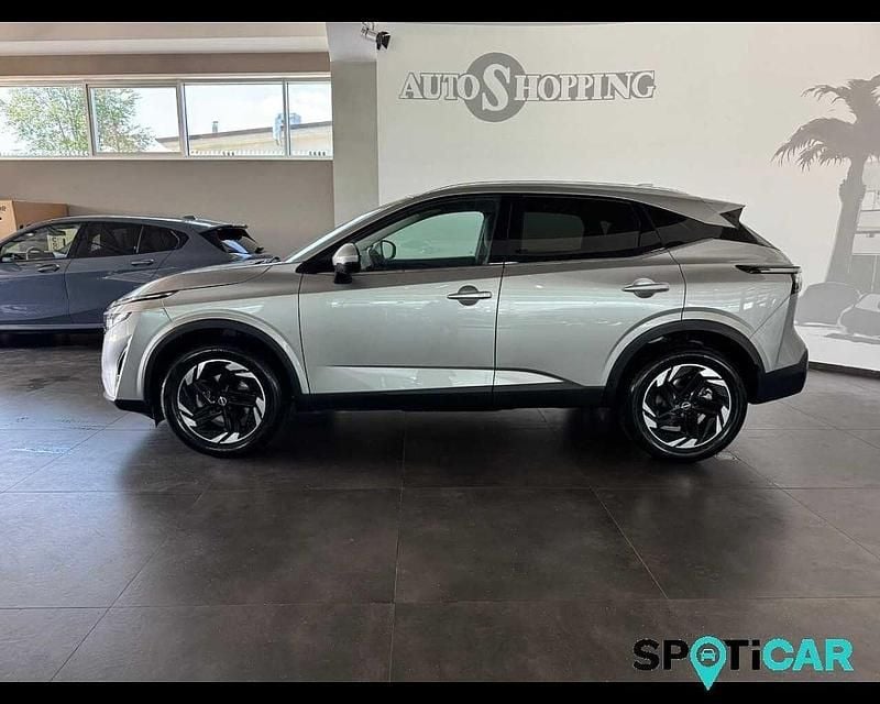 Usata Nissan Qashqai N-Connecta 158 CV (116 kW) 2025 Grigio SUV
