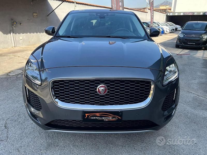 Begagnad Jaguar E-Pace R-Dynamic 180 HK (132 kW) 2020 Grå SUV