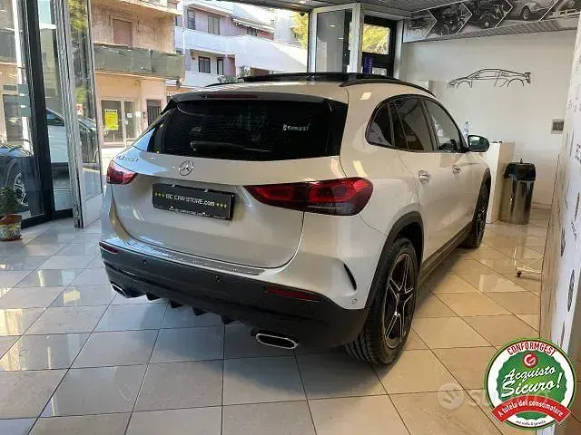Usata Mercedes GLA200 Premium 150 CV (110 kW) 2021 Bianco SUV