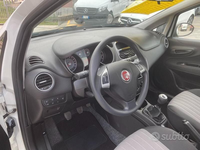 Usata Fiat Punto Street 95 CV (69 kW) 2018 Bianco Utilitaria