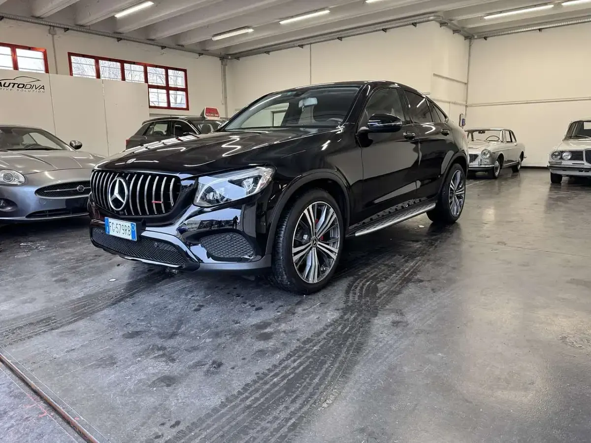 Begagnad Mercedes GLC220 Premium 170 HK (125 kW) 2017 Svart Sportkupé