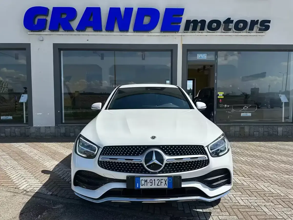 Usata Mercedes GLC200 Premium 163 CV (119 kW) 2023 Bianco SUV