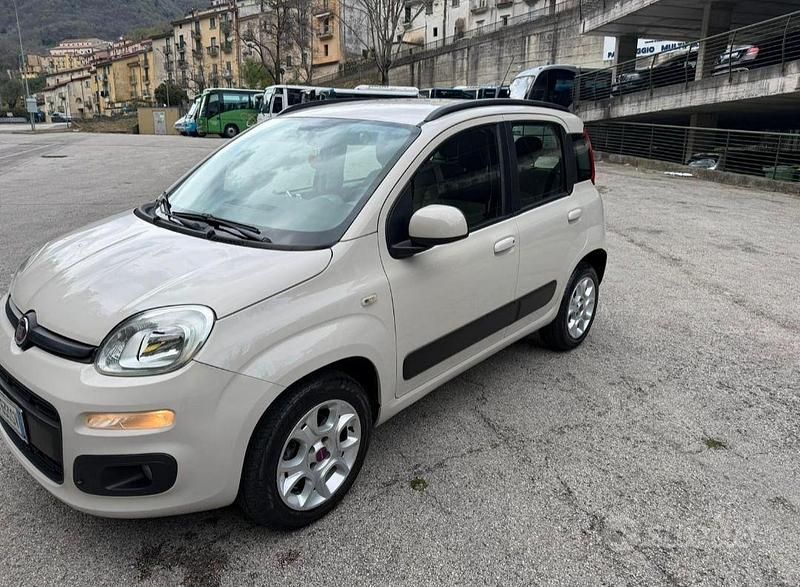 Usata Fiat Panda 85 CV (62 kW) 2012 Utilitaria