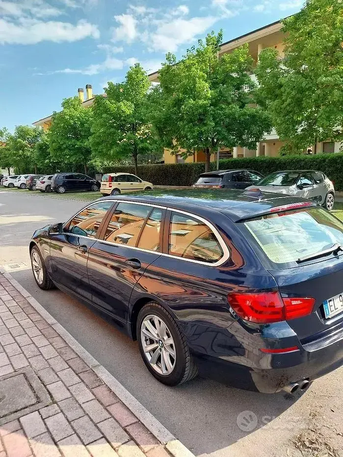 Usata BMW 520 184 CV (135 kW) 2012 Blu Station wagon