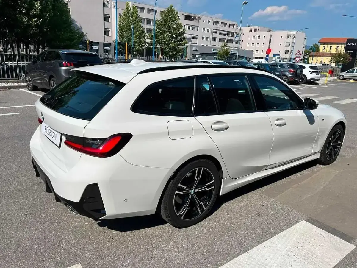 Usata BMW 318 M Sport 150 CV (110 kW) 2025 Station wagon