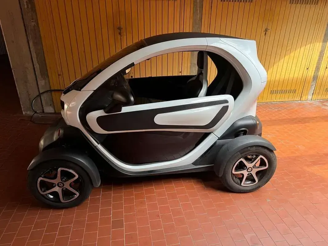 Usata Renault Twizy 12 kW (17 CV) 2015 Utilitaria