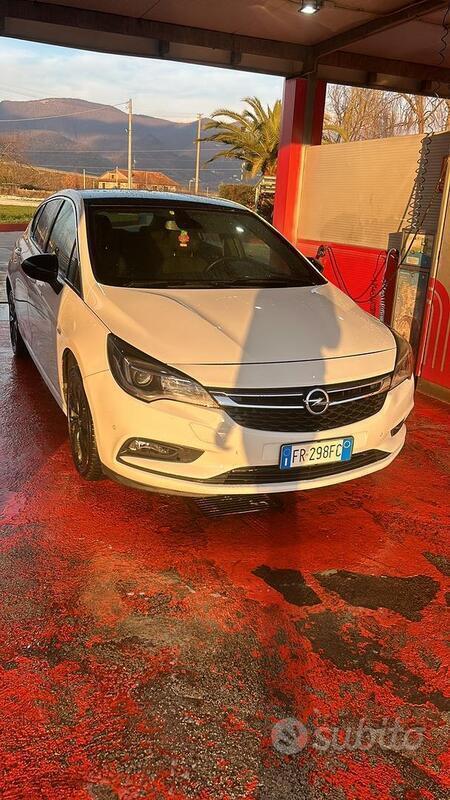 Usato 2018 Opel Astra 1.6 Diesel 101 CV (15.000 €)