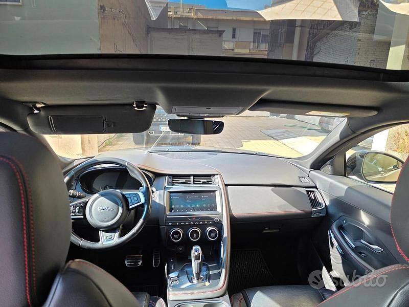 Usata Jaguar E-Pace 150 CV (110 kW) 2020 Grigio SUV
