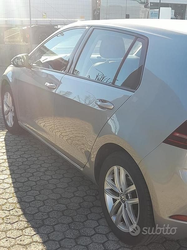 Usata VW Golf VII 125 CV (91 kW) 2017 Grigio Berlina