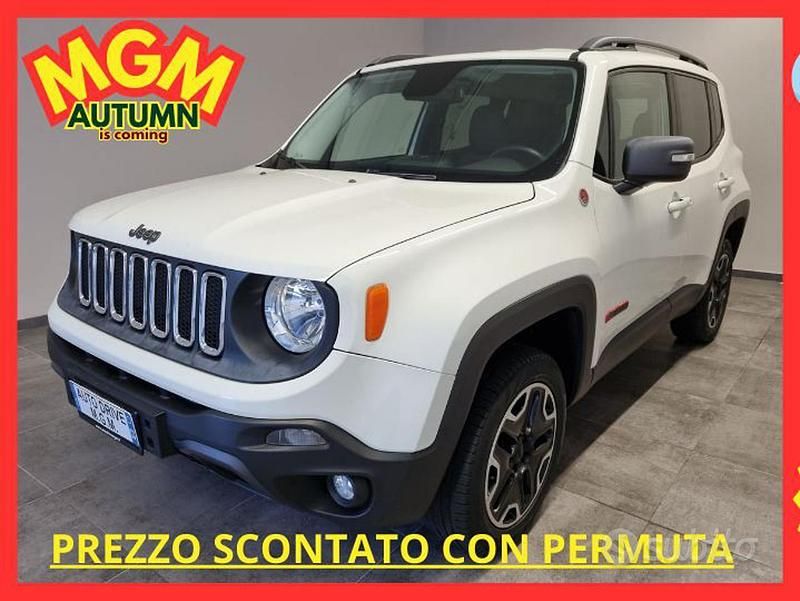 Bianco Usata 2015 Jeep Renegade Trailhawk SUV | 12.980 € (Ottimo prezzo) - Immagine 1/4