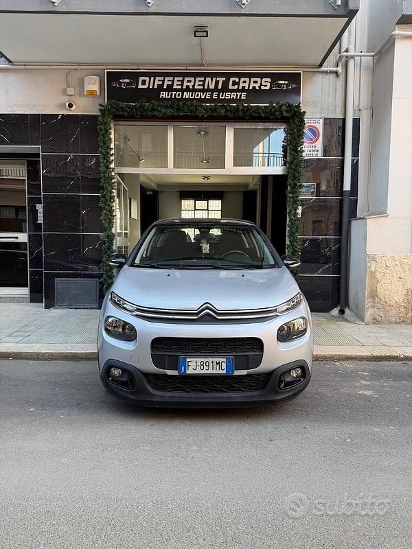 Usata Citroën C3 Shine 75 CV (55 kW) 2017 Grigio Berlina