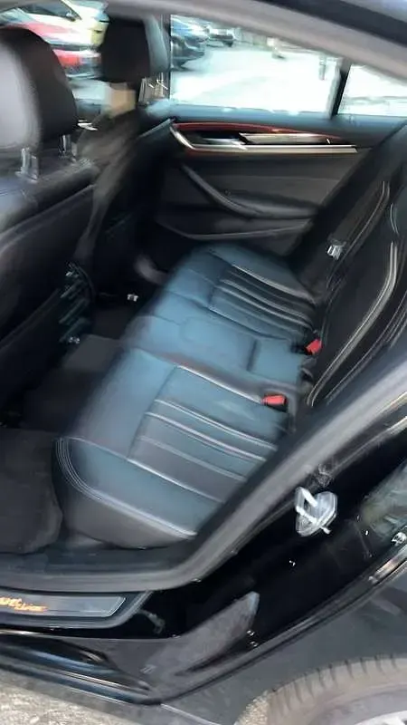 Usata BMW 520 Sport Line 190 CV (139 kW) 2018 Nero Berlina