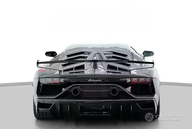 Nuova Lamborghini Aventador 770 CV (566 kW) 2026 Grigio Coupé