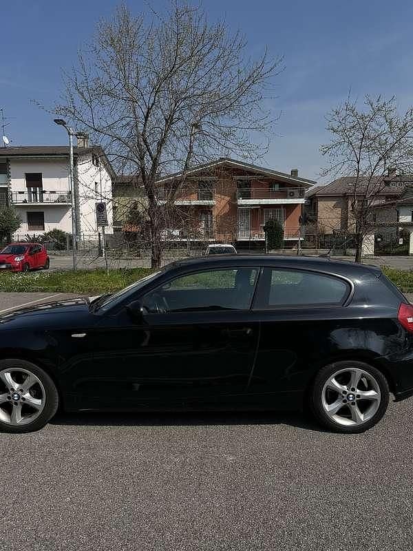 Usata BMW 116 Efficient Dynamics 122 CV (89 kW) 2009 Utilitaria