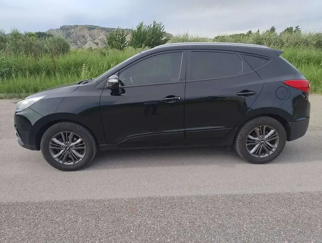 Usata Hyundai ix35 Comfort 116 CV (85 kW) 2014 Nero SUV