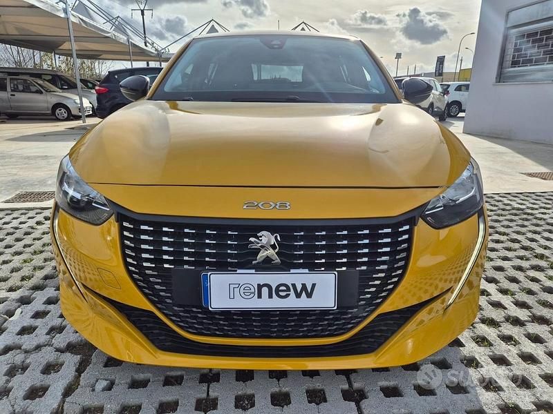 Usata Peugeot 208 GT 102 CV (75 kW) 2023 Giallo Utilitaria