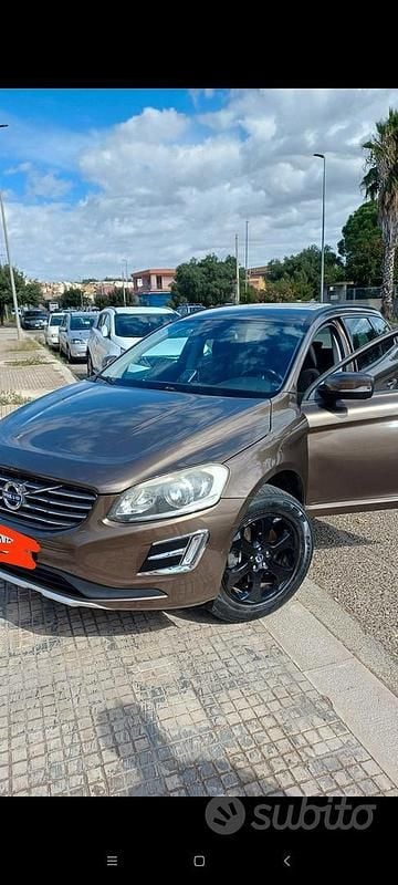Usata Volvo XC60 136 CV (100 kW) 2014 Marrone SUV