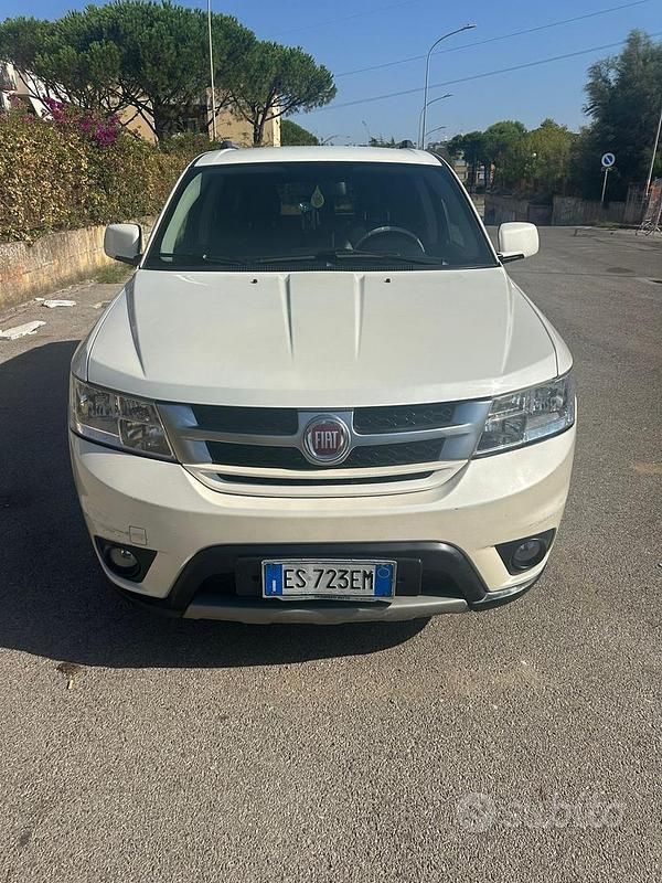 Usata Fiat Freemont 170 CV (125 kW) 2013 Bianco SUV