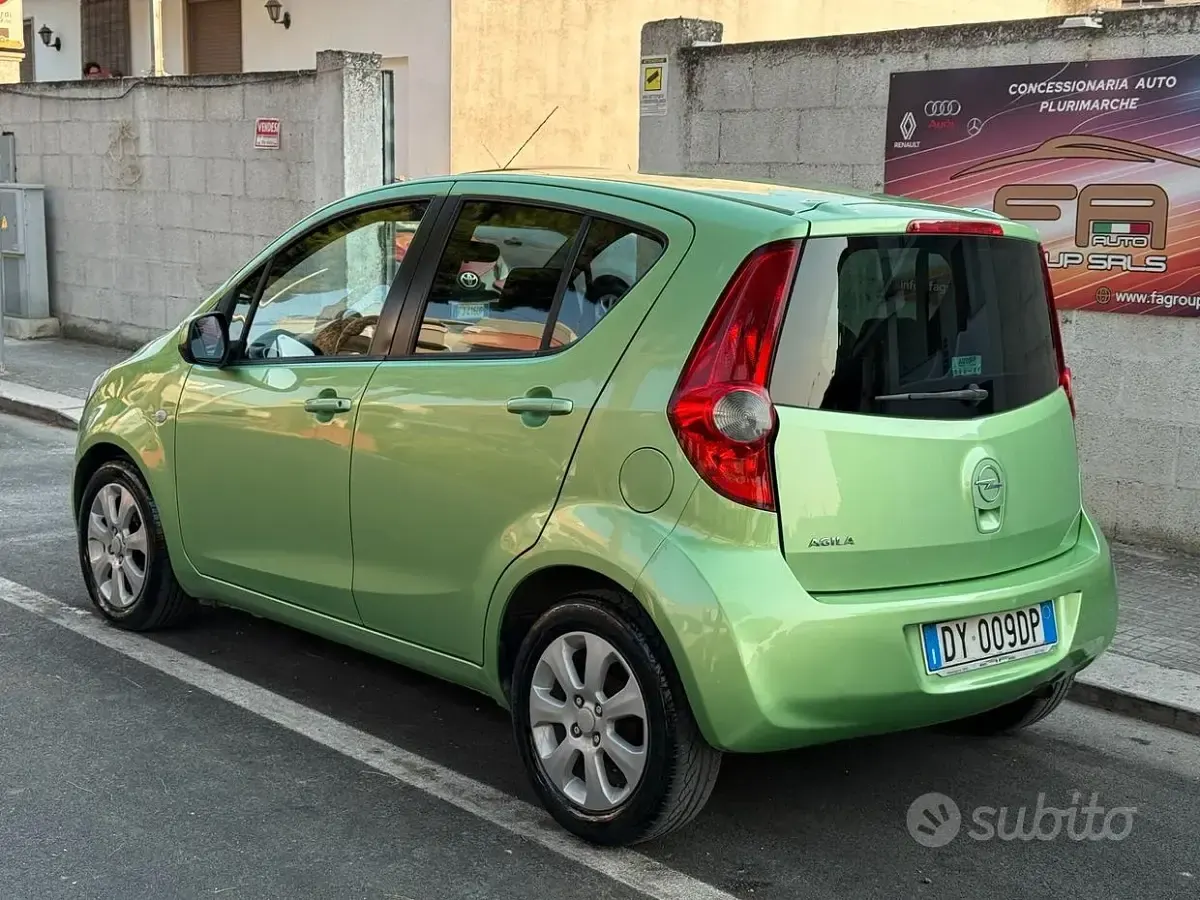 Usata Opel Agila Enjoy 86 CV (63 kW) 2009 Verde Utilitaria