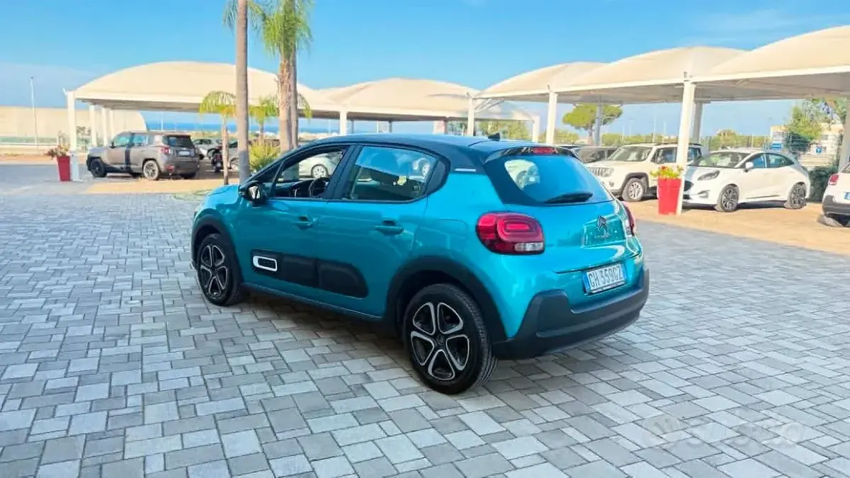 Usata Citroën C3 Shine 102 CV (75 kW) 2022 Bluazzurro Utilitaria
