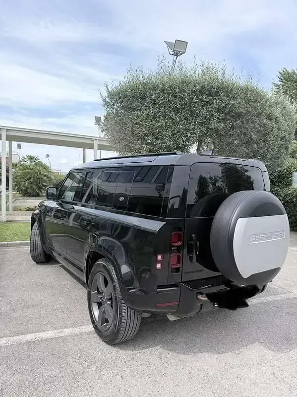 Usata Land Rover Defender SE Dynamic 249 CV (183 kW) 2022 SUV