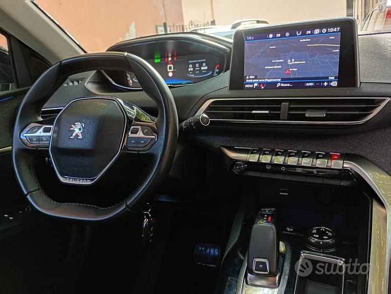 Usata Peugeot 3008 130 CV (95 kW) 2019 SUV