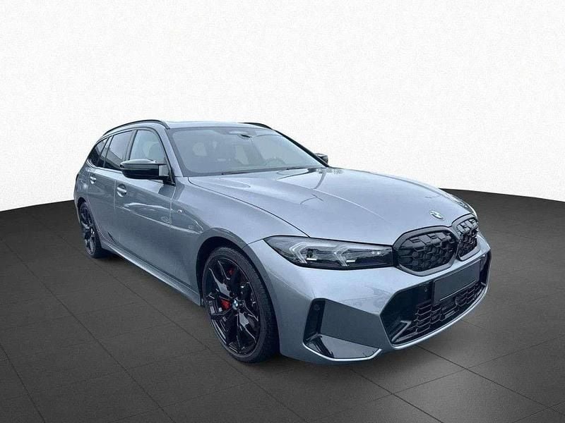 Usata BMW 340 M Sport 374 CV (275 kW) 2024 Skyscraper grigio Station wagon