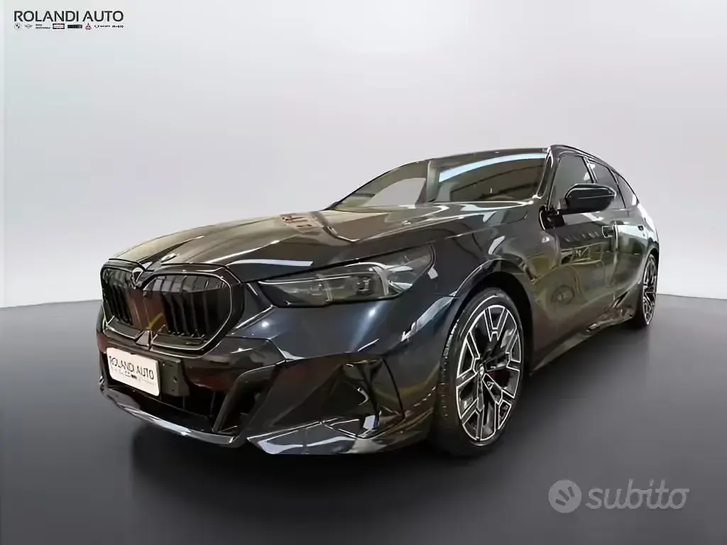 Usata BMW 520 M Sport 197 CV (144 kW) 2024 Blu Station wagon