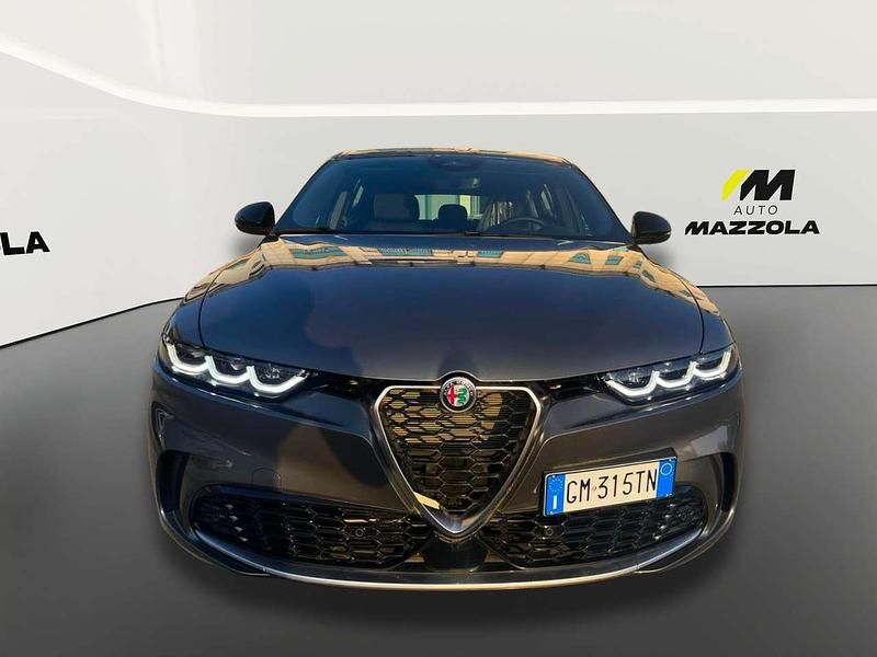 Usata Alfa Romeo Tonale Ti 160 CV (117 kW) 2023 Grigio vesuvio SUV