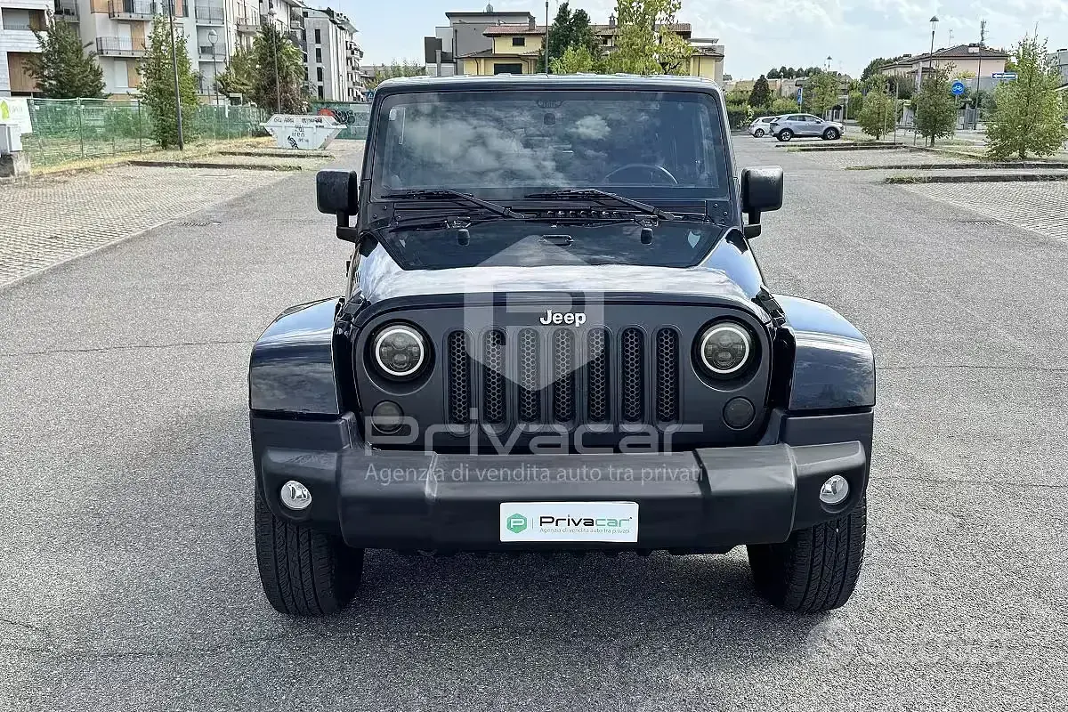 Usata Jeep Wrangler Sahara 200 CV (147 kW) 2011 Nero SUV
