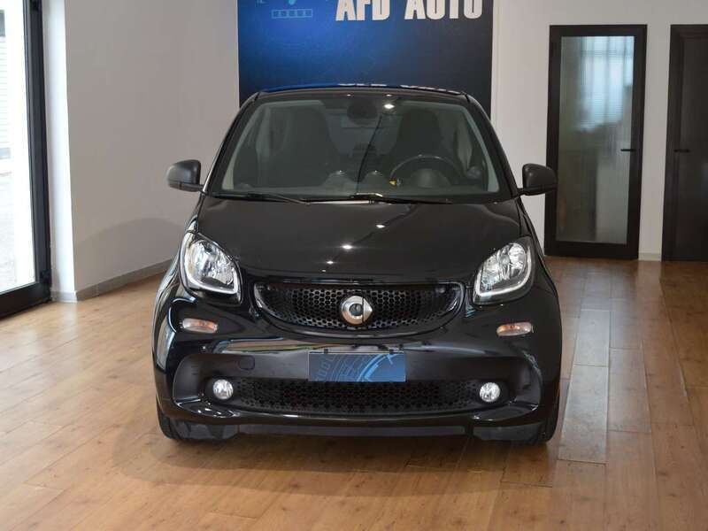 Nero Usata 2017 Smart ForTwo Coupé Proxy Coupé | 10.900 € (Buon prezzo) - Immagine 1/4