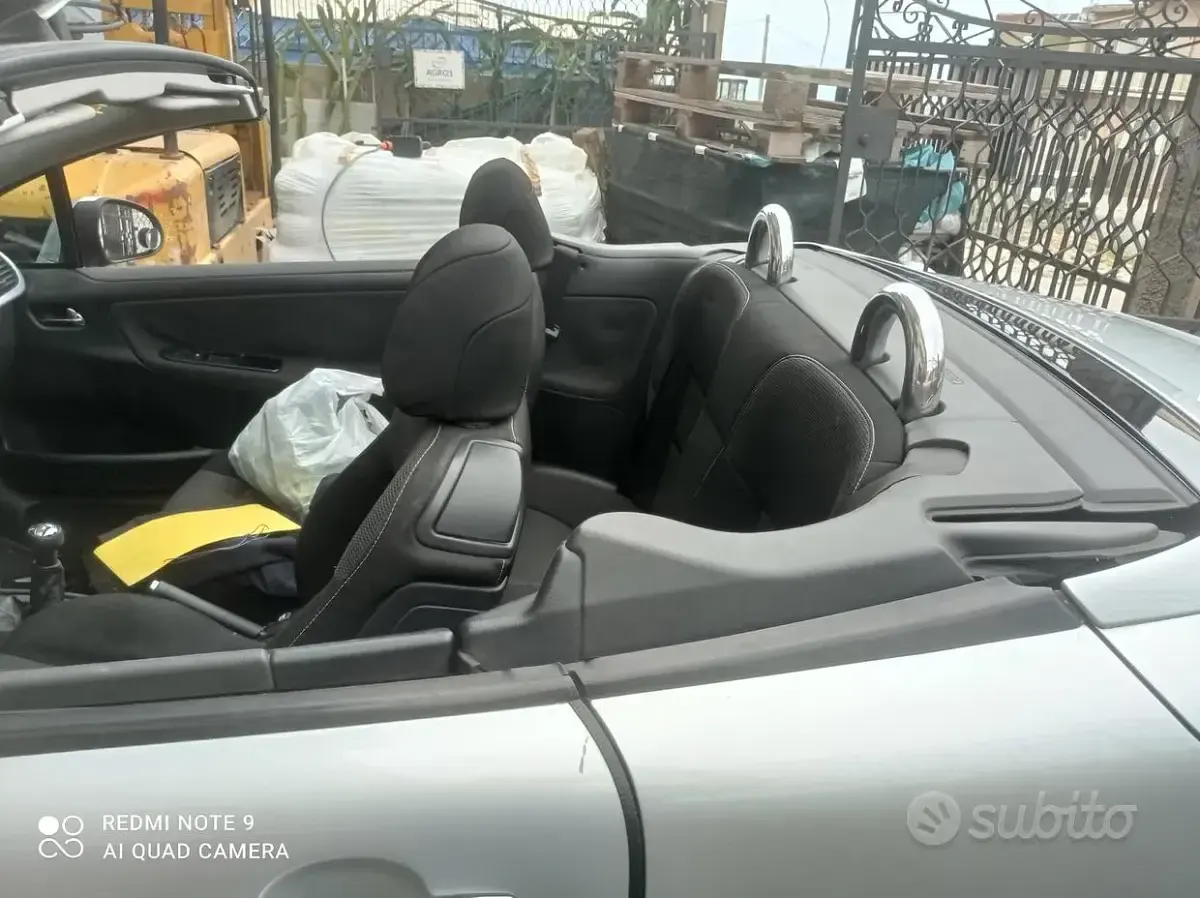 Usata Peugeot 207 CC 2009 Grigio Cabrio