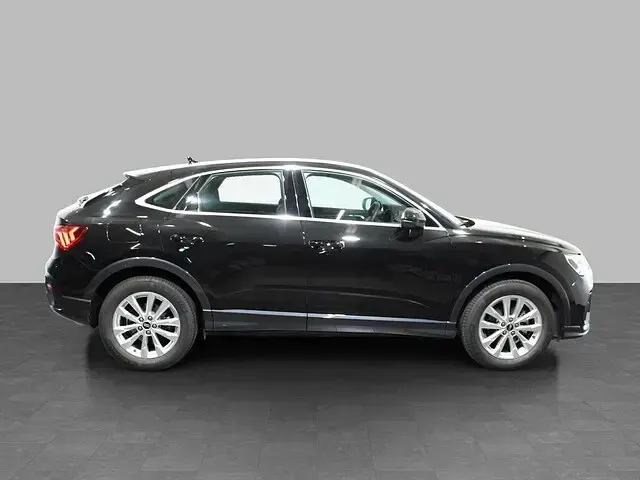 Usata Audi Q3 Sportback Business Plus 150 CV (110 kW) 2023 Nero mito metallizzato SUV
