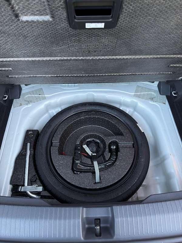 Usata VW T-Roc R-line 150 CV (110 kW) 2023 Beige SUV