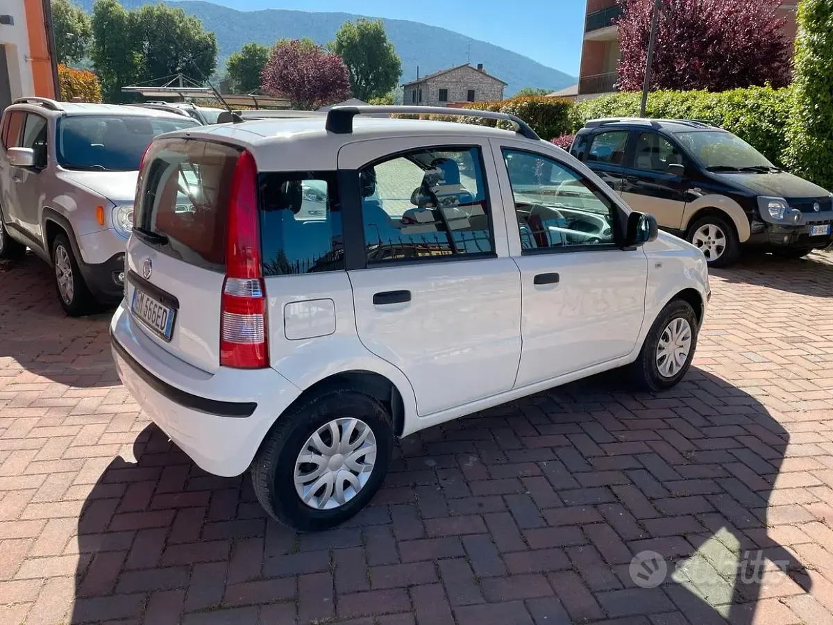 Usata Fiat Panda Dynamic 75 CV (55 kW) 2012 Bianco Utilitaria