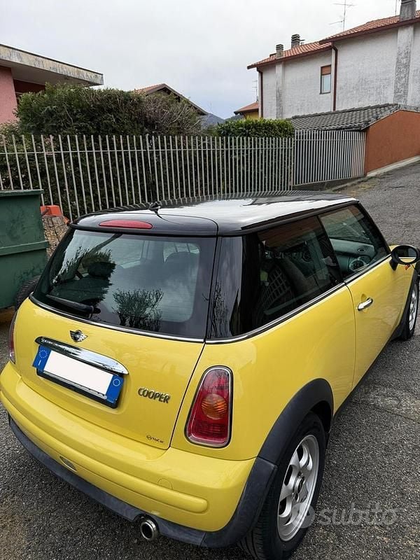 Usata Mini Cooper 2002 Utilitaria
