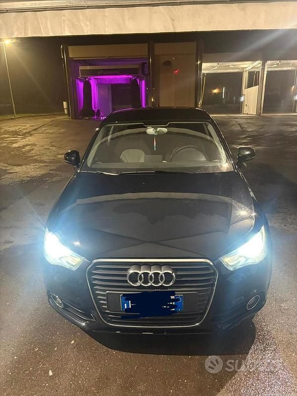 Usata Audi A1 105 CV (77 kW) 2011 Nero Utilitaria